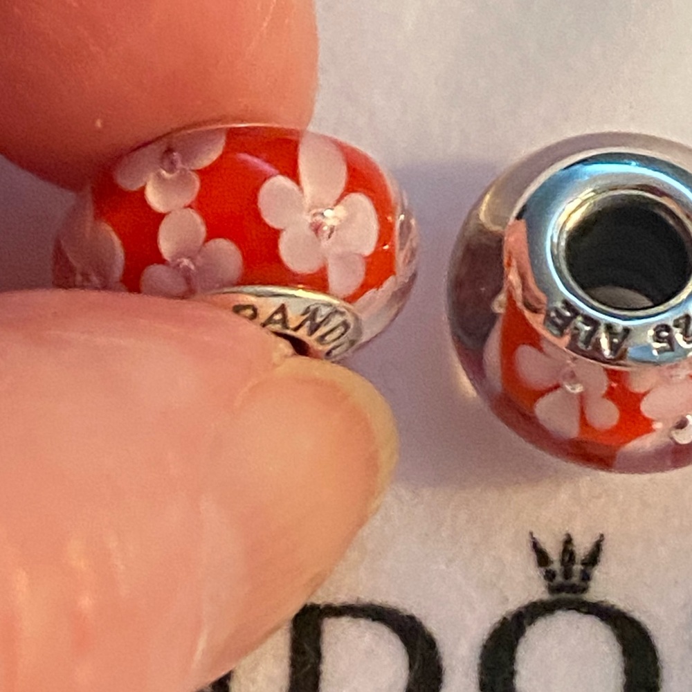 Preowned Pandora Red and White Dogwood Blossoms Murano Glass Bead.